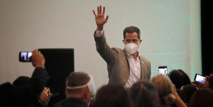 El presidente encargado de Venezuela Juan Guaidó en el acto de aniversario del partido Copei.