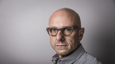 Roberto Mata, reconocido fotógrafo venezolano, abre escuela en Miami.