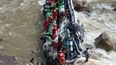 El accidente ocurrió cuando el autobús se salió de la carretera a la altura del kilómetro 343 de la autopista Fernando Belaúnde Terry, que une la costa norte con el nororiente peruano, y cayó al río Yambrasbamba.