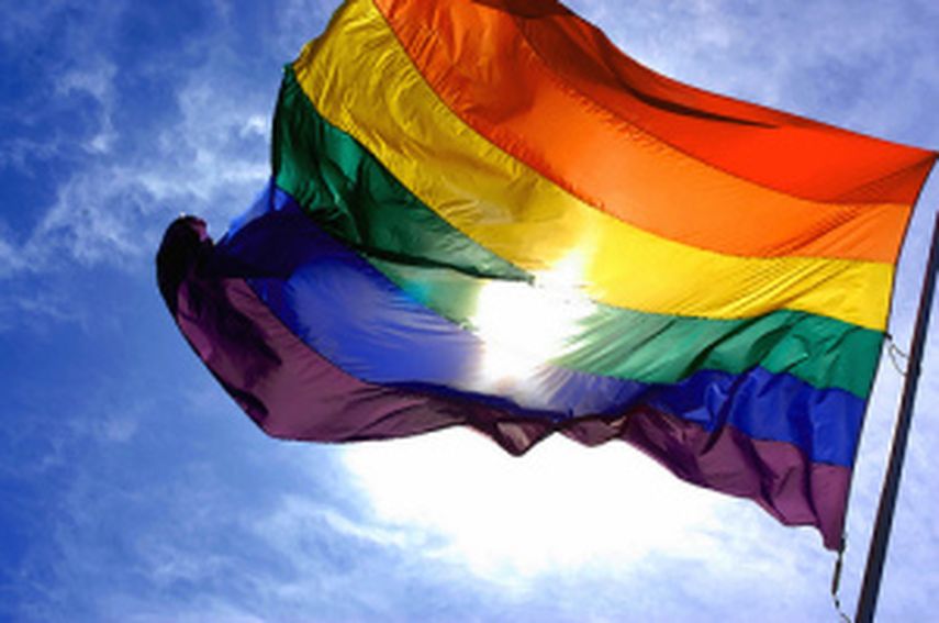 Dos grupos de juristas han pedido al Tribunal Supremo que mire al resto de países del mundo para decidir si declara inconstitucionales las normas que prohíben el matrimonio entre homosexuales en Estados Unidos. (Archivo)