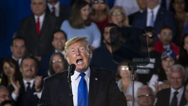 Presidente Donald Trump durante su discurso en FIU, en el Ocean Bank Convocation Center