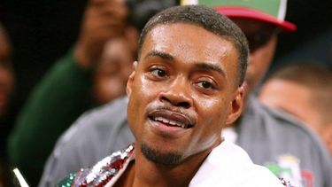 Errol Spence Jr. vence a Danny García y retiene cinturores del paso welter en el CMB y FIB