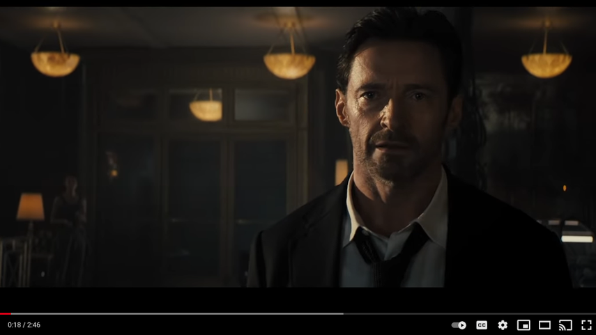 Hugh Jackman en una escena de la película Reminiscence.