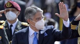 El presidente electo de Ecuador, Guillermo Lasso, llega a la Asamblea Nacional para su toma de posesión, en Quito, el 24 de mayo de 2021. &nbsp; &nbsp;