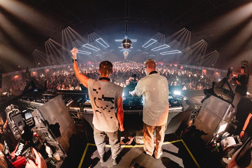 Adam Beyer y Armin van Buuren actuaron en la carpa Yuma durante el Festival de Música y Artes de Coachella Valley 2026 el 18 de abril de 2026 en Indio, California.