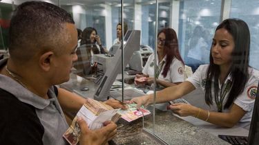 Diario las Américas | Dinero billetes.jpg