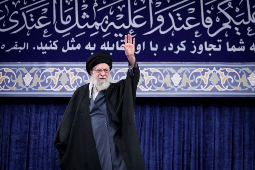 el Líder Supremo de Irán, el Ayatolá Alí Jamenei.