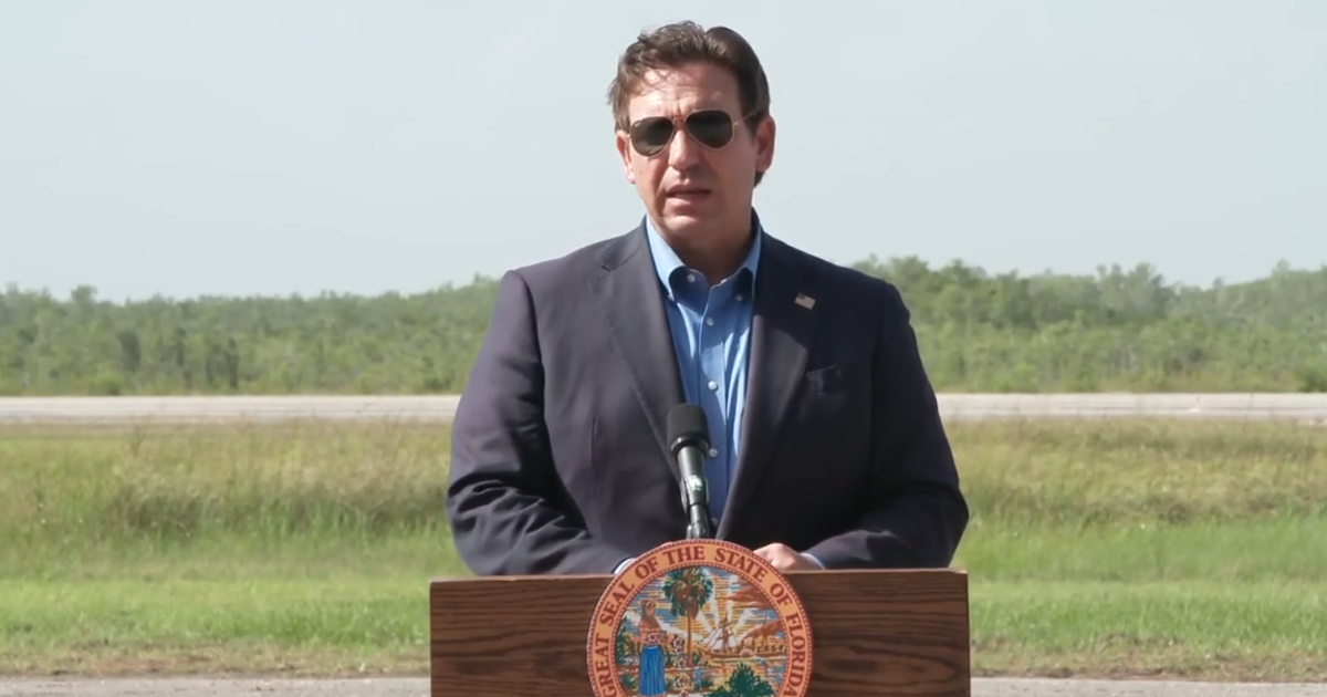 DeSantis anuncia inicio de vuelos de deportación desde Alligator Alcatraz en Florida