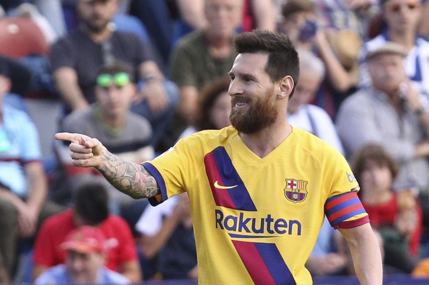 Fotografía del 2 de noviembre de 2019 de Lionel Messi tras anotar un gol para el Barcelona en el partido ante Levante por la Liga española.&nbsp;