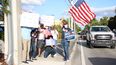 Un grupo de venezolanos se reunió este martes en la ciudad floridana de Doral para celebrar la adjudicación de un alivio temporal migratorio, conocido como TPS, a los nacionales de Venezuela.