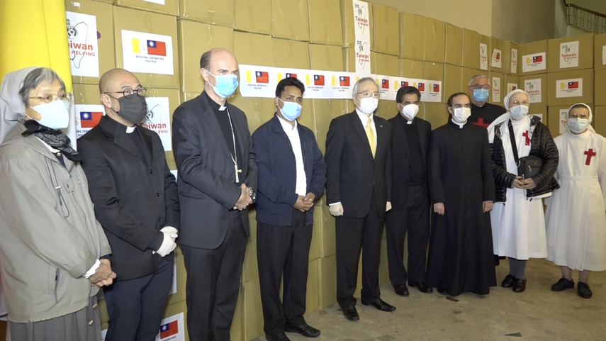 Un primer lote de 280 mil&nbsp;mascarillas&nbsp;ya fue entregado el pasado martes 14 de abril por el Embajador de&nbsp;Taiw&aacute;n&nbsp;ante la Ciudad del&nbsp;Vaticano, Matthew Lee.