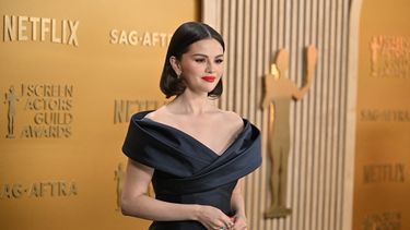 La cantante y actriz estadounidense Selena Gómez llega a la 31ª edición de los premios del Sindicato de Actores de Cine en el Auditorio Shrine de Los Ángeles, el 23 de febrero de 2025.