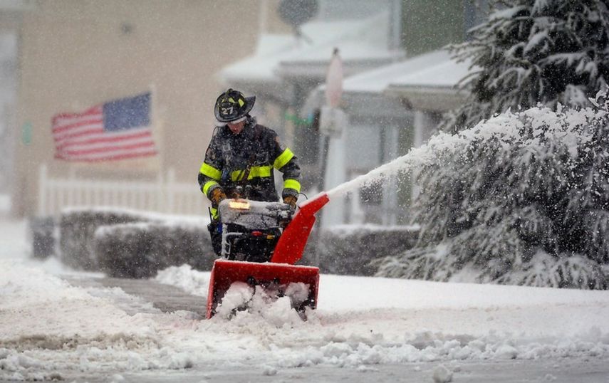 El noreste de Estados Unidos recibe los efectos de la segunda tormenta invernal en una semana.