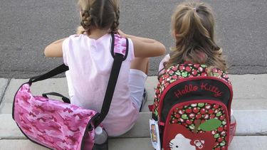 Según un nuevo informe federal, un hijo nacido en el 2013 costará alredeor de 245.000 dólares a sus padres hasta que cumpla la mayoría de edad (AP)