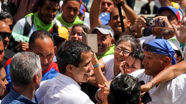 el periodista julio cesar camacho analiza la crisis en venezuela