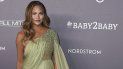 Chrissy Teigen llega a la gala Baby2Baby el 9 de noviembre de 2019 en Culver City, California. Teigen ha escrito un mensaje sincero sobre la reciente pérdida de su tercer hijo con su esposo John Legend. Chrissy Teigen llega a la gala Baby2Baby el 9 de noviembre de 2019 en Culver City, California. Teigen ha escrito un mensaje sincero sobre la reciente pérdida de su tercer hijo con su esposo John Legend.