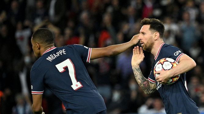 El argentino Lionel Messi sumó su primer doblete con el PSG