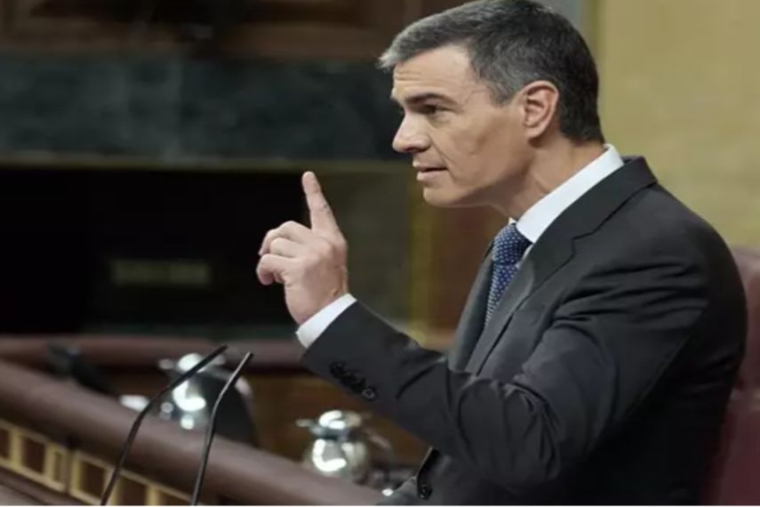 El presidente del Gobierno, Pedro Sánchez, interviene durante una sesión plenaria, en el Congreso de los Diputados, a 9 de octubre de 2024, en Madrid (España)