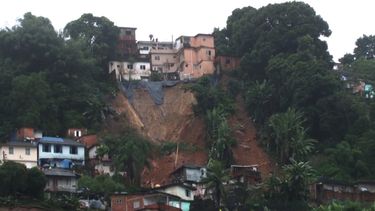 Captura de video que muestra un deslizamiento de tierra en el estado brasile&ntilde;o de Sao Paulo.