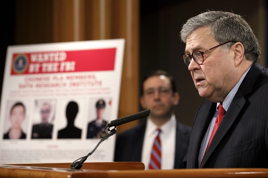   El secretario de Justicia de Estados Unidos William Barr habla durante una conferencia de prensa el lunes 10 de febrero de 2020, en Washington.