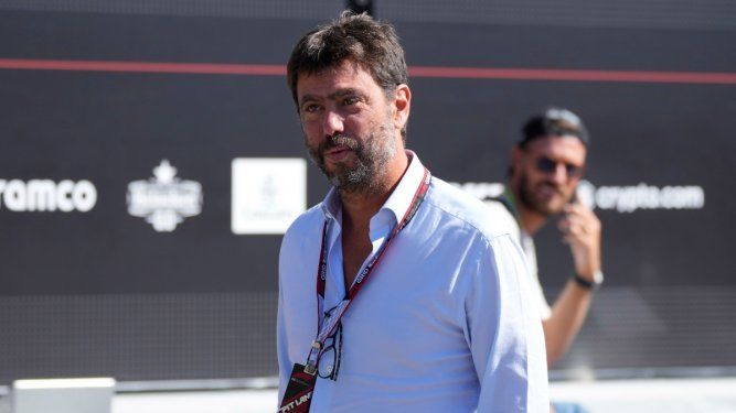 En foto del 10 de septiembre del 2023, el presidente de la Juventus, Andrea Agnelli, llega a un entrenamiento de la F1 en Monza.