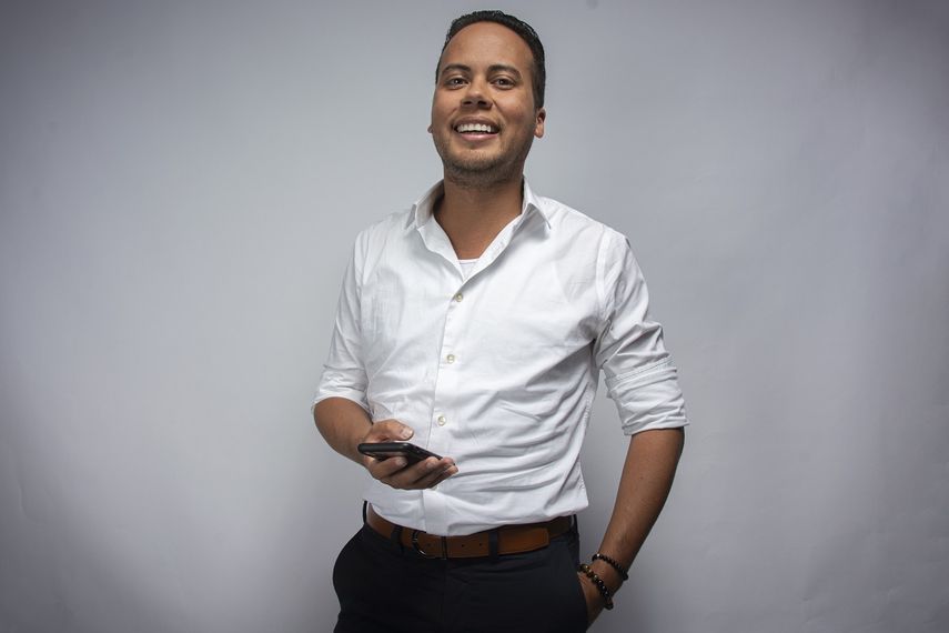 El diseñador de interiores Steven Burgos, presidente de la sección del sur de la Florida de la Asociación Internacional de Diseño de Interiores.