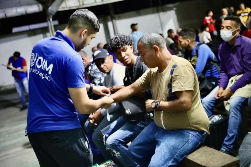 La OIM colabora en el programa de reubicación puesto en marcha en Brasil para migrantes venezolanos.