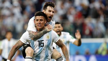 Marcos Rojo anotó el triunfo de Argentina en un emocionante encuentro.