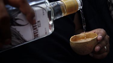 El mezcal es una bebida tradicional mexicana.&nbsp;