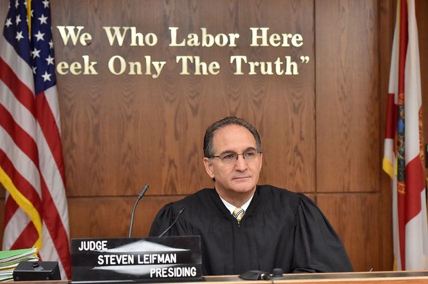 El juez Steve Leifman ha logrado un acuerdo bipartidista en Tallahassee para que su proyecto de tratamiento de enfermos mentales que llegan al sistema judicial tenga mayores recursos. (ÁLVARO MATA)