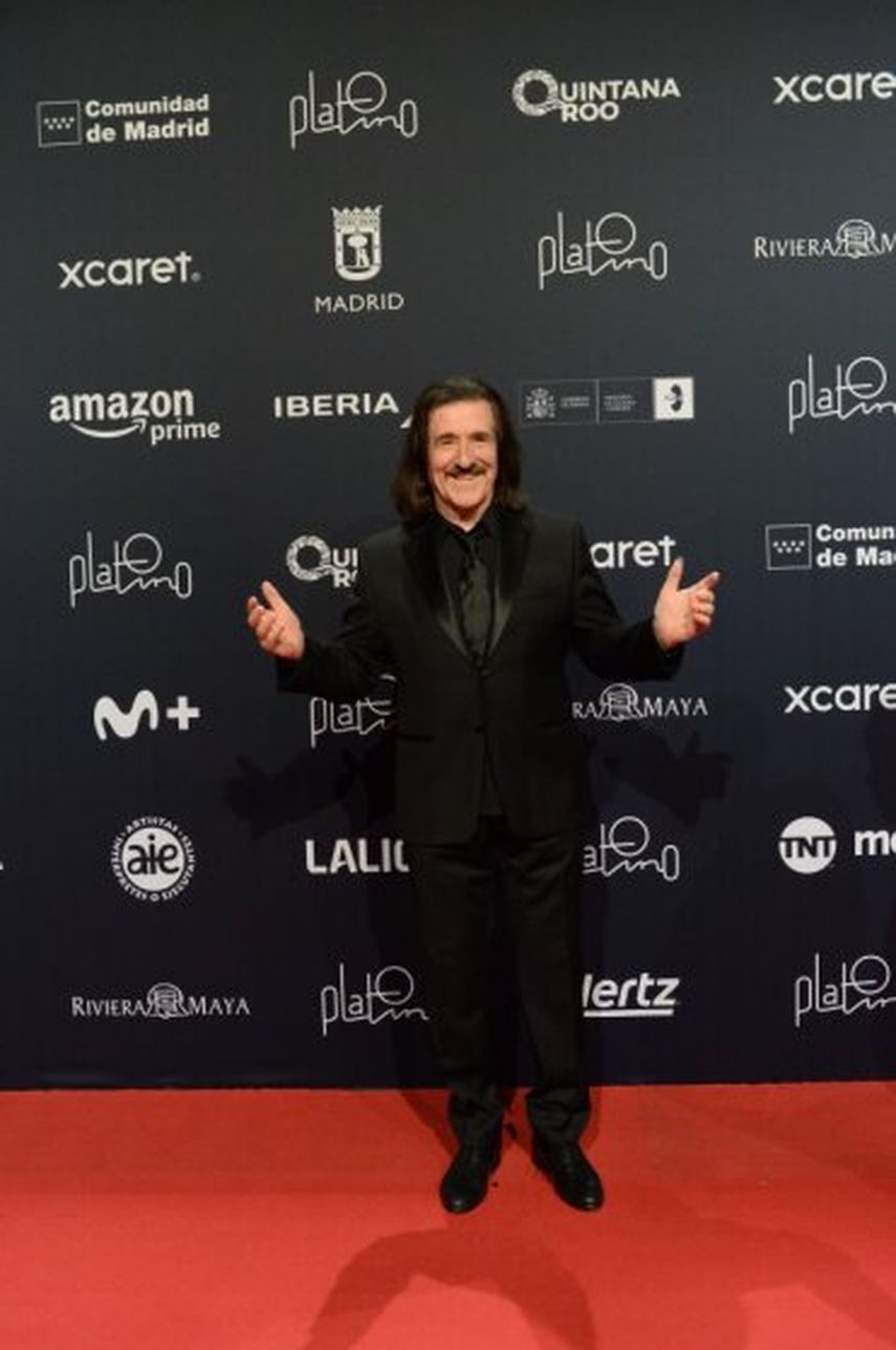 Luis Cobos en la alfombra roja de los Premios Platino, el 20 de abril de 2024.