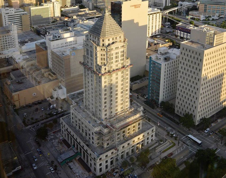El edificio de la Corte de Miami-Dade, de 89 años, presenta serios problemas estructurales que amenazan su sobrevivencia