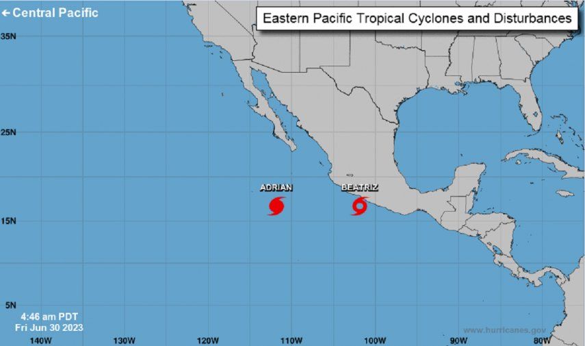 Beatriz&nbsp; se mueve&nbsp; en dirección oeste-noroeste a 19 kilómetros por hora (12 millas por hora), con vientos máximos sostenidos de 65 km/h (40 mph), de acuerdo con el Centro Nacional de Huracanes de Estados Unidos (NHC por sus siglas en inglés).