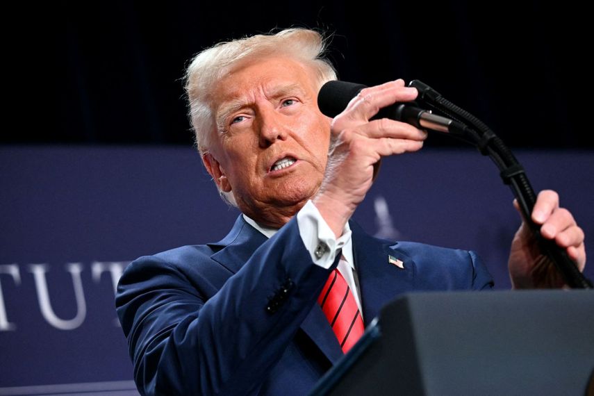 El presidente de Estados Unidos Donald J. Trump dijo que decidirá en los próximos días si Washington entra en  una guerra directa contra Irán.