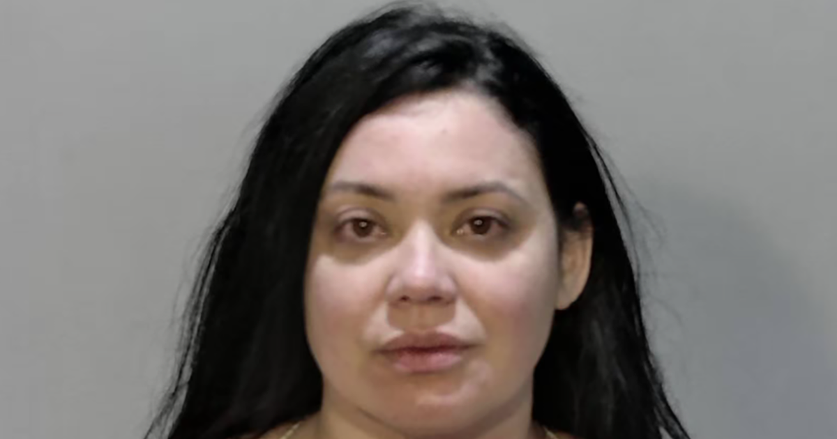 Conductora “ebria” desata persecución en sentido contrario a 80 mph en los Cayos de Florida