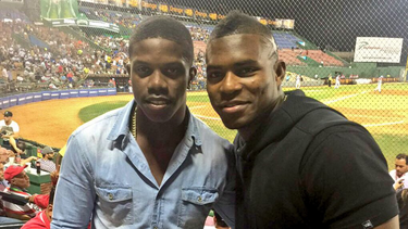 Charles Hairston, quien había organizado todo lo referente a la firma del prospecto cubano, dice haber sido amenazado por un buscón dominicanos