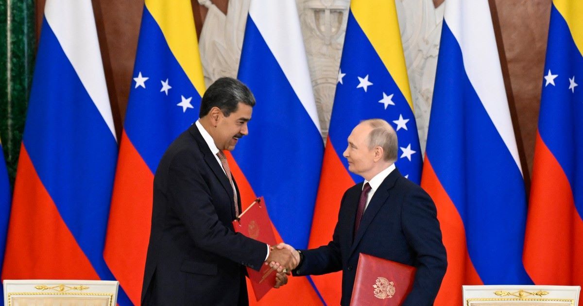 ¿Dependencia o estrategia? Maduro firma acuerdos con Putin en busca de “legitimidad” internacional