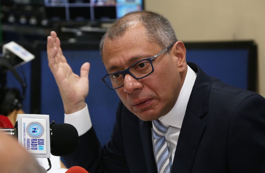 Glas ha asegurado que está sobrellevando un proceso politizado, e incluso ha denunciado un linchamiento mediático, y ha alegado su inocencia.