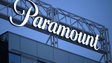 Collage de los logos de Paramount y Warner Bros.&nbsp;