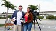 Elizabeth Gutiérrez y Julián Gil graban la película Eva y Adán en Miami.