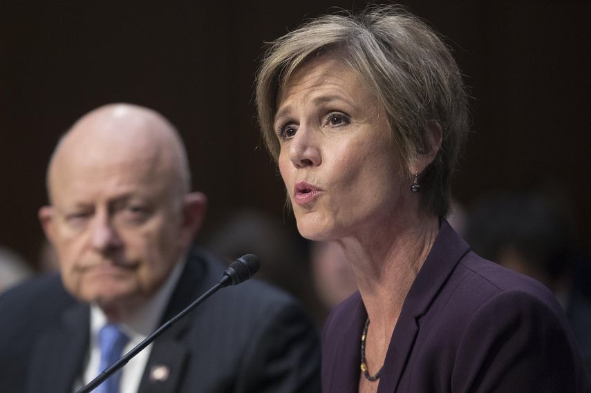 La exfiscal general encargada&nbsp;Sally&nbsp;Yates&nbsp;(d) y el exdirector nacional de inteligencia James Clapper (i) testifican este lunes 8 de mayo de 2017, en una audiencia ante un subcomité del Senado sobre la Interferencia Rusa en las elecciones de los EE.UU. 2016.&nbsp;