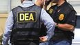 Agentes de la DEA durante un operativo antidrogas.