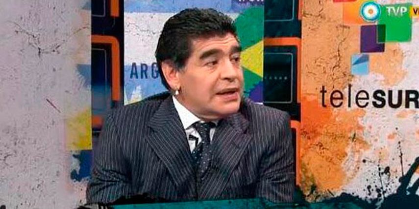 El argentino criticó la posibilidad de que el suizo pueda seguir al frente de la FIFA. (ARCHIVO)