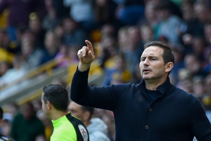 El técnico interino del Chelsea, Frank Lampard, durante el partido contra Wolverhampton en la Liga Premier, el sábado 8 de abril de 2023.