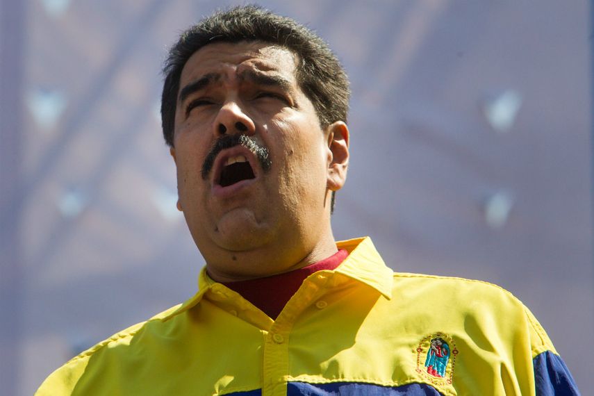La revolución aquí va a continuar y va a tener a este presidente por lo menos hasta 2018, sentenció Maduro (ARCHIVO)