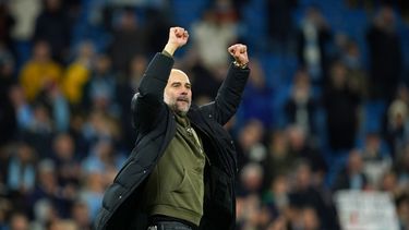 El director técnico del Manchester City, Pep Guardiola, celebra al final del partido entre su combinado y el Fulham en el Etihad Stadium en Manchester, Inglaterra, el 5 de noviembre de 2022.