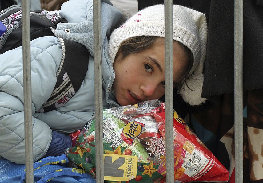 Según las organizaciones, medio millón de personas huyeron de la guerra en Siria. En total, más de 800.000 personas atravesaron el Egeo desde Turquía a Grecia. (EFE)