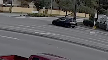 Captura de pantalla de una cámara de vigilancia del Departamento de Policía de Broward. 