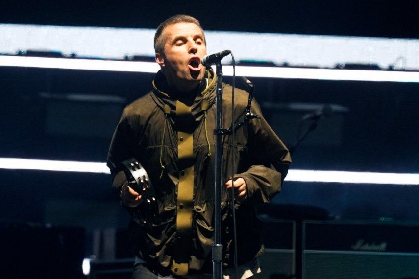El vocalista de la banda de rock Oasis, Liam Gallagher.