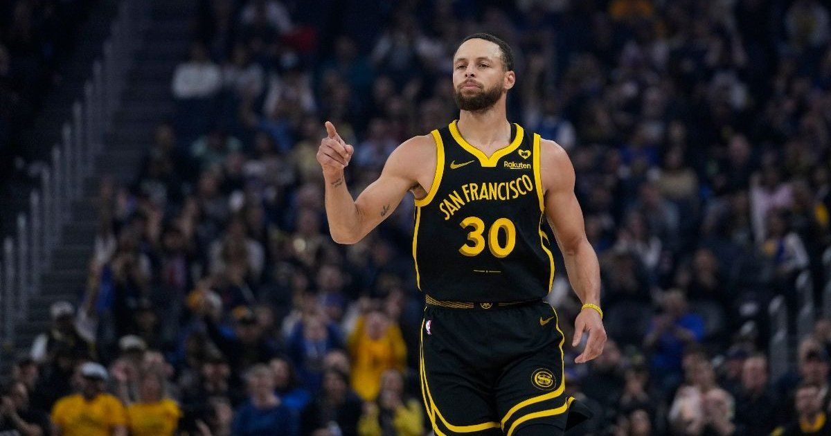 Stephen Curry Makes Nba History With Fifth Season Of 300 Triples Archysport